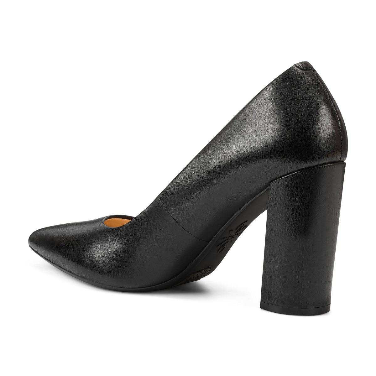 astoria-block-heel-pumps-in-black